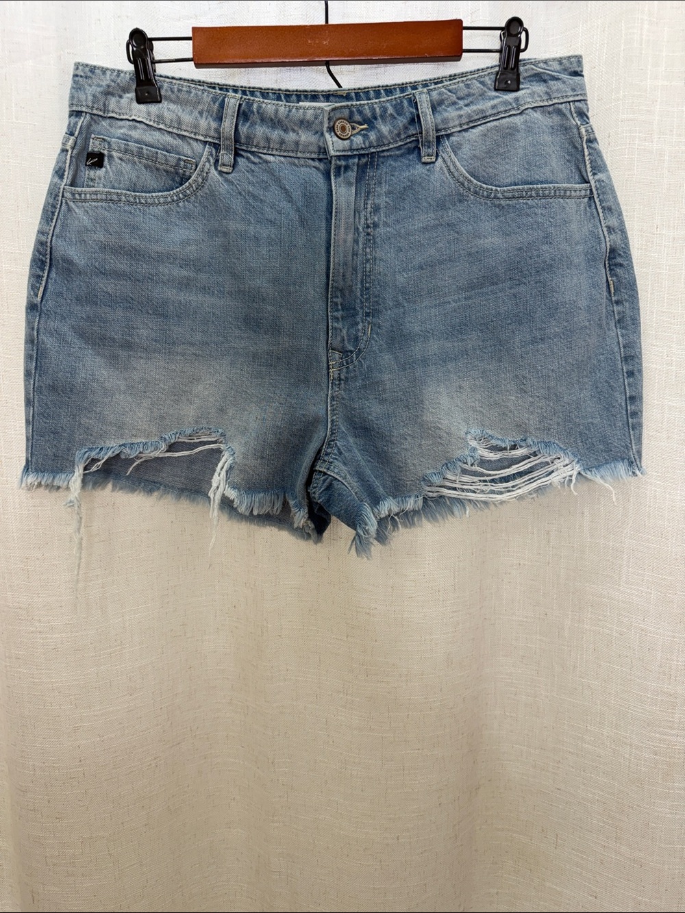KanCan A Day In The Life Cut-Off Shorts Size 13 Brand New W/Tags